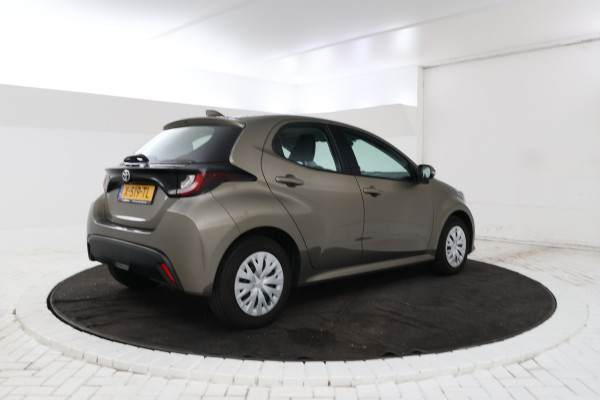 Toyota Yaris 1.5 VVT-i Active 5 Deurs Navigatie, Airco