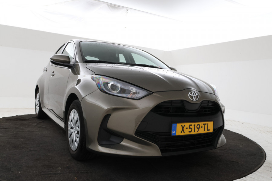 Toyota Yaris 1.5 VVT-i Active 5 Deurs Navigatie, Airco