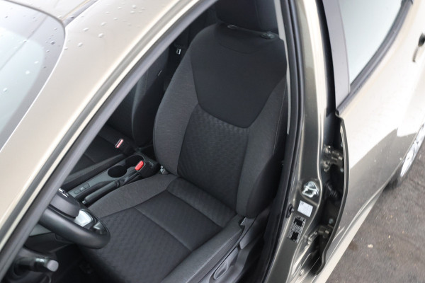 Toyota Yaris 1.5 VVT-i Active 5 Deurs Navigatie, Airco