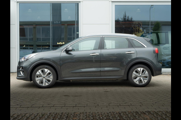Kia e-Niro DynamicLine 64 kWh | Trekhaak | 3 Fase | Adaptieve Cruise Control | Navigatie | Carplay | Parkeersensoren | Achteruitrijcamera |