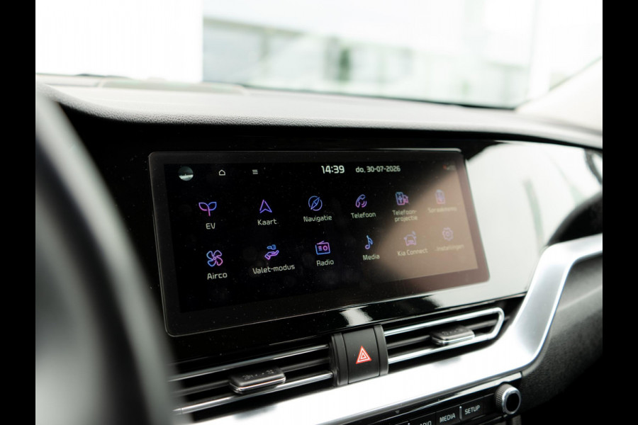 Kia e-Niro DynamicLine 64 kWh | Trekhaak | 3 Fase | Adaptieve Cruise Control | Navigatie | Carplay | Parkeersensoren | Achteruitrijcamera |