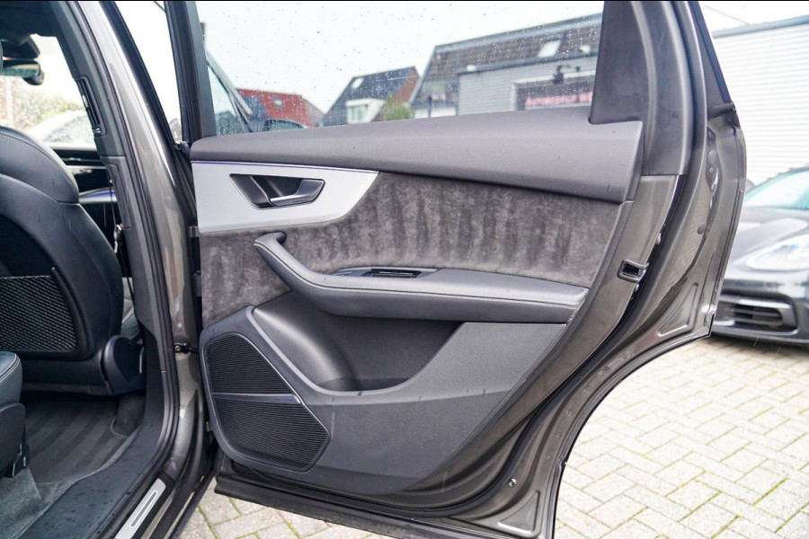 Audi Q7 55 TFSI e quattro Pro Line Plus | Luchtvering | Head Up Display | Elektrisch trekhaak | Apple Carplay | Bang & Olufsen