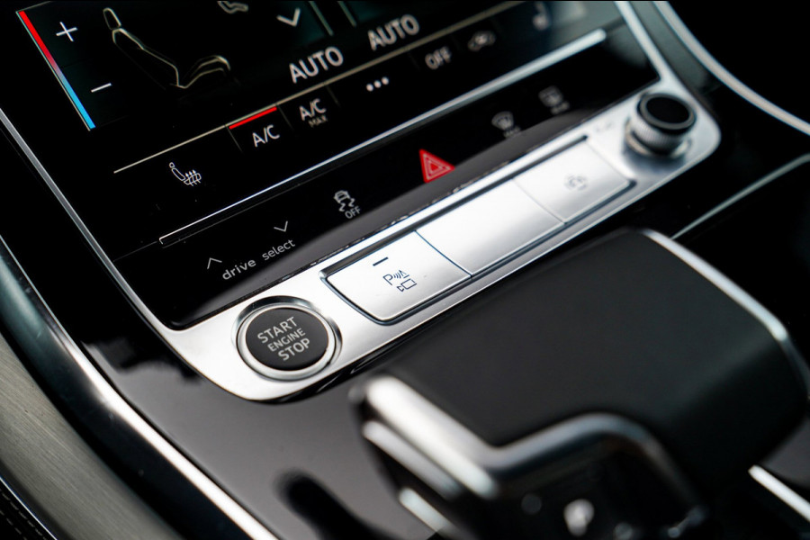 Audi Q7 55 TFSI e quattro Pro Line Plus | Luchtvering | Head Up Display | Elektrisch trekhaak | Apple Carplay | Bang & Olufsen