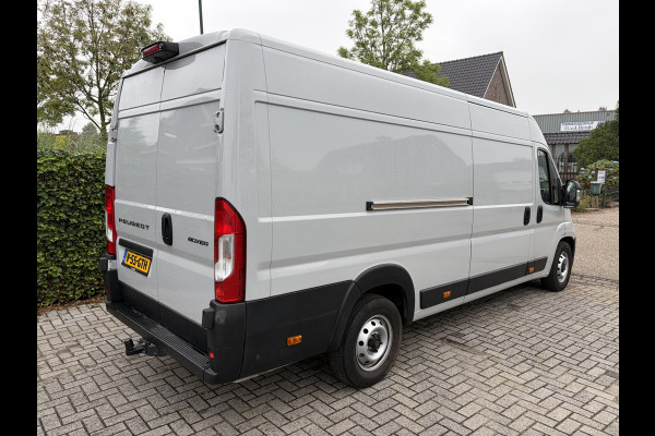 Peugeot Boxer 2.2 BlueHDi 180PK Euro6 Aut. L4H2 3.5t Zwaar ✓ 3-zits ✓ Trekhaak 3.000 KG ✓ dubbele schuifdeur