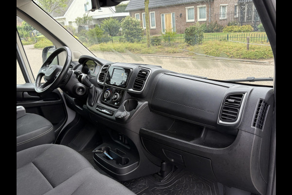 Peugeot Boxer 2.2 BlueHDi 180PK Euro6 Aut. L4H2 3.5t Zwaar ✓ 3-zits ✓ Trekhaak 3.000 KG ✓ dubbele schuifdeur