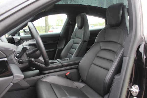 Porsche Taycan 4S Performance 84 kWh / SoH 91,2% / Panoramadak / 360Camera / Luchtvering / Massage+Ventilatie / Keyless / 20'' / Bose / Sportchrono / Dodehoek / DAB / InnoDrive / ACC