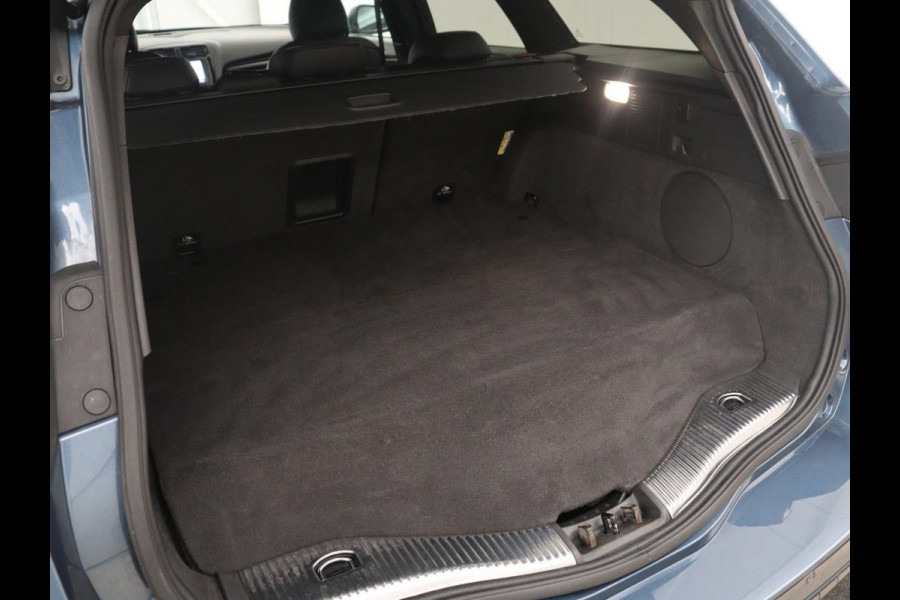 Ford Mondeo Wagon 2.0 IVCT HEV St-Line | Leder/alcantara | Memory | Cruise control | Dodehoek detectie | Stuur/stoel verwarming | Achterbank verwarming | Carplay | Camera | Park assist | Elektrische achterklep