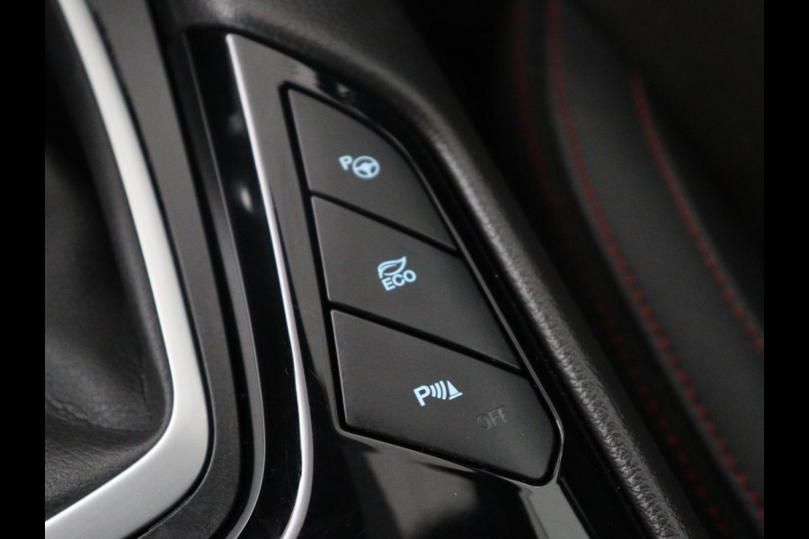 Ford Mondeo Wagon 2.0 IVCT HEV St-Line | Leder/alcantara | Memory | Cruise control | Dodehoek detectie | Stuur/stoel verwarming | Achterbank verwarming | Carplay | Camera | Park assist | Elektrische achterklep