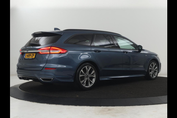 Ford Mondeo Wagon 2.0 IVCT HEV St-Line | Leder/alcantara | Memory | Cruise control | Dodehoek detectie | Stuur/stoel verwarming | Achterbank verwarming | Carplay | Camera | Park assist | Elektrische achterklep