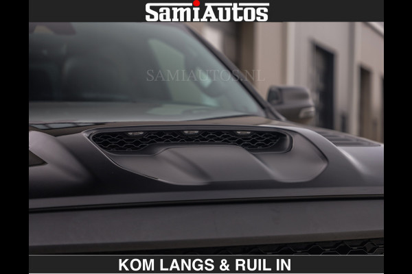 Dodge Ram TRX HELLCAT | 6.2 V8 712PK SUPERCHARGER | RODE STIKSELS | FULLY LOADED | CARBON | CREW CAB | DUBBELE CABINE | 5 PERSOONS | De specialist in Amerikaanse pick‑ups in Nederland en Europa.