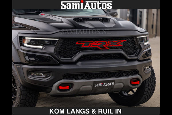 Dodge Ram TRX HELLCAT | 6.2 V8 712PK SUPERCHARGER | RODE STIKSELS | FULLY LOADED | CARBON | CREW CAB | DUBBELE CABINE | 5 PERSOONS | De specialist in Amerikaanse pick‑ups in Nederland en Europa.