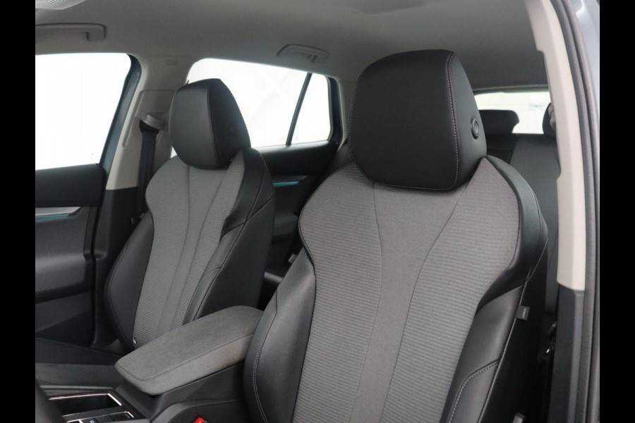 Škoda Enyaq iV 60 | SOH 91,0% | Half leder | Cruise control | Carplay | Navigatie | Sfeerverlichting | Climate control | Camera | Park assist | EV