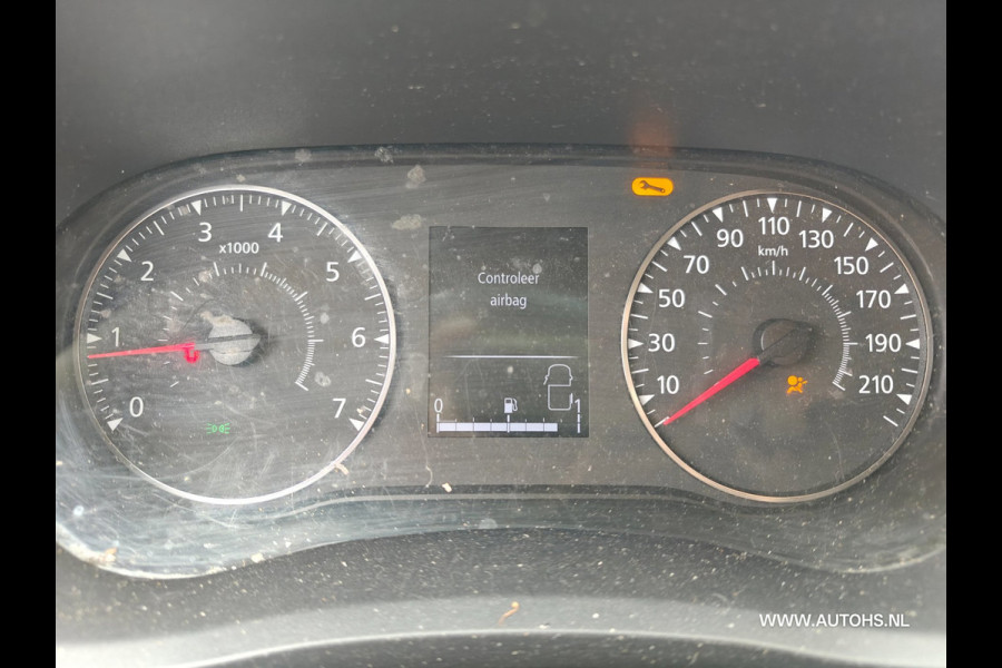 Renault Master T35 2.3 dCi 135 L2H2 Work Edition , Airco , navi , camera , 1e Eig , Euro 6