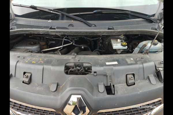 Renault Master T35 2.3 dCi 135 L2H2 Work Edition , Airco , navi , camera , 1e Eig , Euro 6