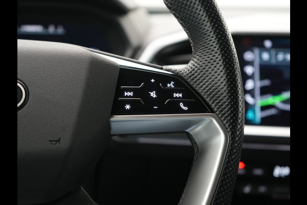 Audi Q4 e-tron 40 S edition 82 kWh 204pk Dealer O.H. | Adaptive Cruise | Head Up | Camera | Lederen Sportstoelen Memory & Verwarmd | Blis | Keyless | Matrix LED | Apple Carplay | Navigatie | DAB | 19"L.M |