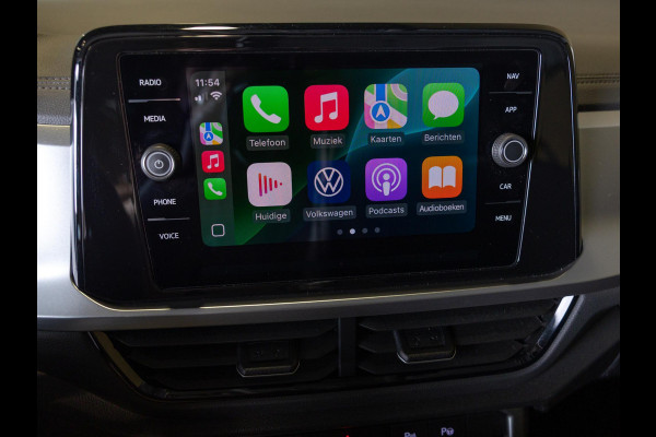 Volkswagen T-Roc 1.5 TSI Style 150pk / Stoelverwarming / Achteruitrijcamera / Stuurwielverwarming / Apple carplay /
