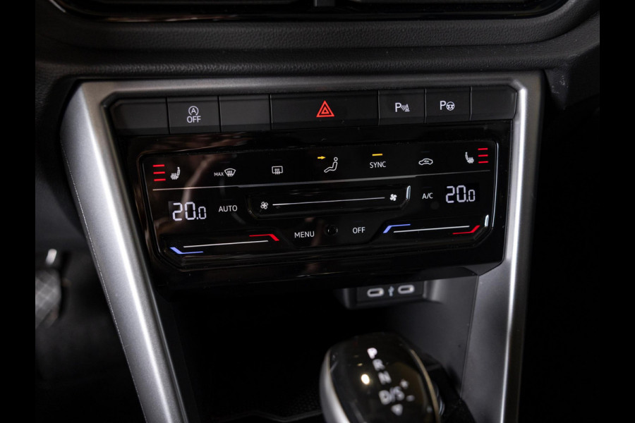 Volkswagen T-Roc 1.5 TSI Style 150pk / Stoelverwarming / Achteruitrijcamera / Stuurwielverwarming / Apple carplay /