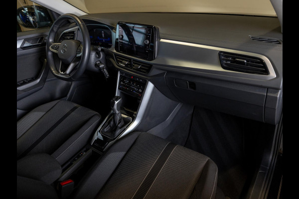 Volkswagen T-Roc 1.5 TSI Style 150pk / Stoelverwarming / Achteruitrijcamera / Stuurwielverwarming / Apple carplay /
