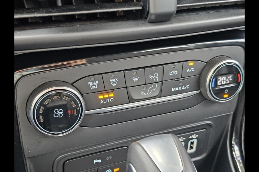 Ford EcoSport 1.0 EcoBoost Titanium Automaat | 1ste eigenaar | Dealeronderhouden | Hoge instap! | Achteruitrijcamera | Climate control | Navigatie etc.