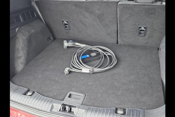 Ford Kuga 2.5 PHEV Titanium | Adaptive cruise control | Camera | Dodehoeksensoren | Head up display | Koplampen adaptief
