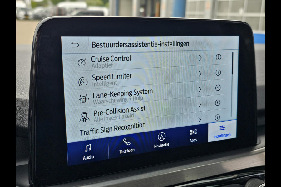 Ford Kuga 2.5 PHEV Titanium | Adaptive cruise control | Camera | Dodehoeksensoren | Head up display | Koplampen adaptief