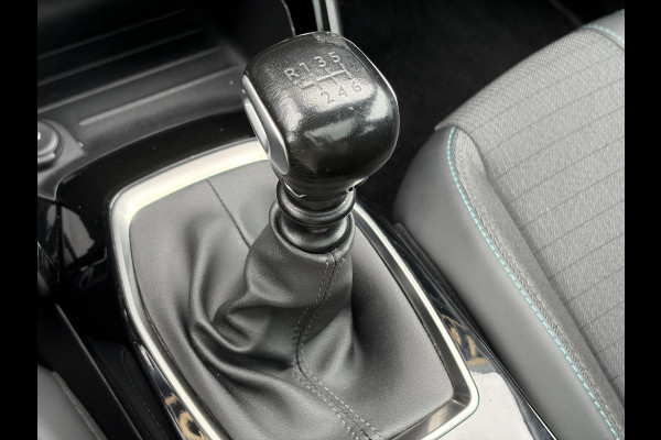 Peugeot 208 1.2 PureTech Allure ✓2e Eigenaar✓102pk✓360 ° Camera✓Carplay✓Pano✓Clima✓Cruise✓Lm velgen✓Halfleder✓Pdc V+A✓Recent beurt gehad✓Dealer Onderhouden✓6 Bak✓N.A.P✓Apk tot 07-2028