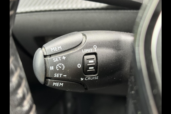 Peugeot 208 1.2 PureTech Allure ✓2e Eigenaar✓102pk✓360 ° Camera✓Carplay✓Pano✓Clima✓Cruise✓Lm velgen✓Halfleder✓Pdc V+A✓Recent beurt gehad✓Dealer Onderhouden✓6 Bak✓N.A.P✓Apk tot 07-2028