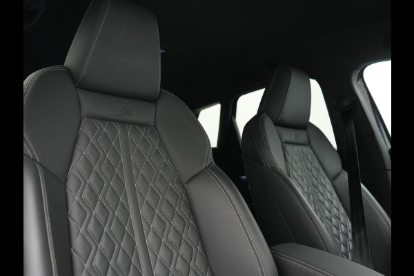 Audi Q4 e-tron 40 S edition 82 kWh 204pk Dealer O.H. | Adaptive Cruise | Head Up | Camera | Lederen Sportstoelen Memory & Verwarmd | Blis | Keyless | Matrix LED | Apple Carplay | Navigatie | DAB | 19"L.M |