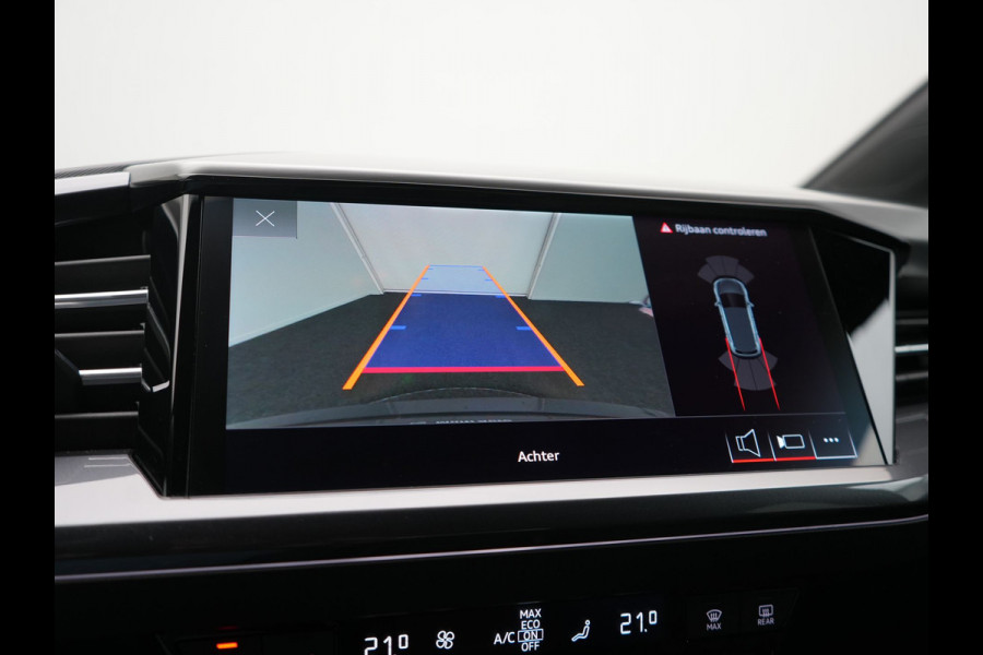 Audi Q4 e-tron 40 S edition 82 kWh 204pk Dealer O.H. | Adaptive Cruise | Head Up | Camera | Lederen Sportstoelen Memory & Verwarmd | Blis | Keyless | Matrix LED | Apple Carplay | Navigatie | DAB | 19"L.M |