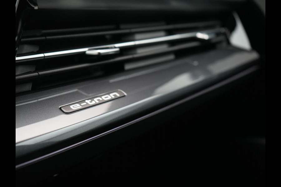 Audi Q4 e-tron 40 S edition 82 kWh 204pk Dealer O.H. | Adaptive Cruise | Head Up | Camera | Lederen Sportstoelen Memory & Verwarmd | Blis | Keyless | Matrix LED | Apple Carplay | Navigatie | DAB | 19"L.M |