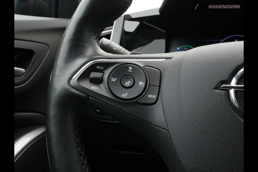Opel Grandland 1.6 Turbo Plug-In Hybrid Business Elegance Sport (APPLE CARPLAY,TREKHAAK,STUUR-STOELVERWARMING,ADAPTIVE CRUISE)