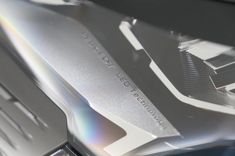 Peugeot 3008 1.6 HYbrid 225 Allure | Camera | Dodehoekdetectie | Navigatie | Apple Carplay