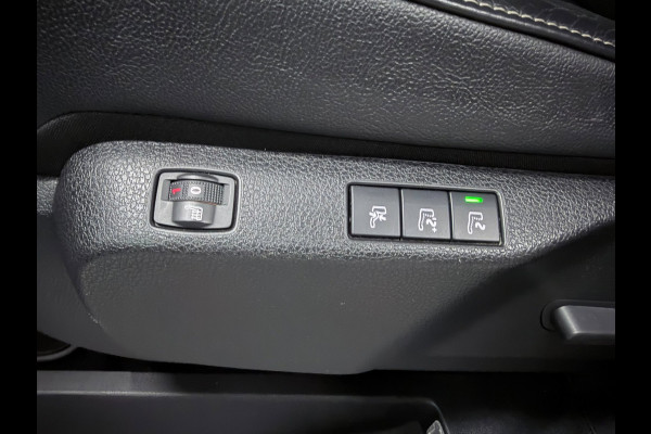 Peugeot e-Traveller 75 kWh Business VIP 8 PERSOONS PANO/MASSAGE-STOEL+M/LEDER/H-UPNAVI/CAM///
