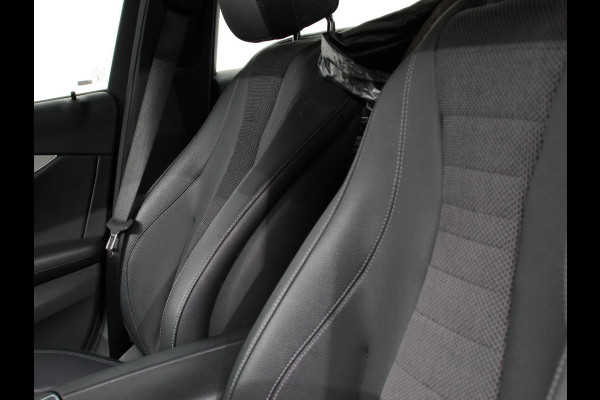 Mercedes-Benz E-Klasse 300e Avantgarde Premium Plus PHEV Automaat Panorama dak Climate control Adaptieve cruise control Parkeersensoren Camera  Verwarmde voorstoelen Keyless Lcihtmetalen velgen Led Burmester
