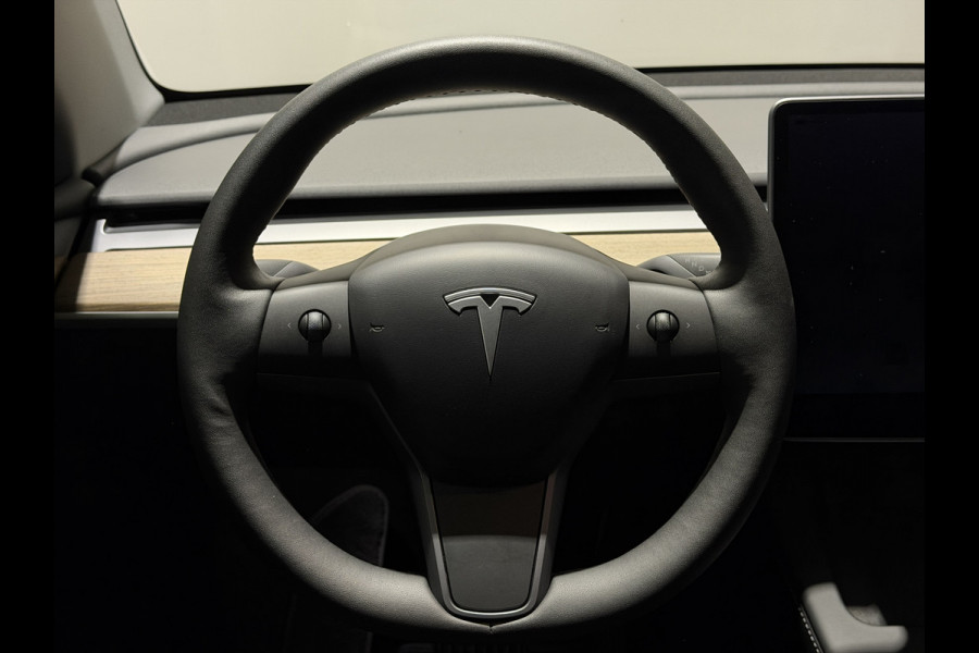 Tesla Model Y Long Range AWD 75 kWh | ACC | Stoelen verwarmd | Keyless