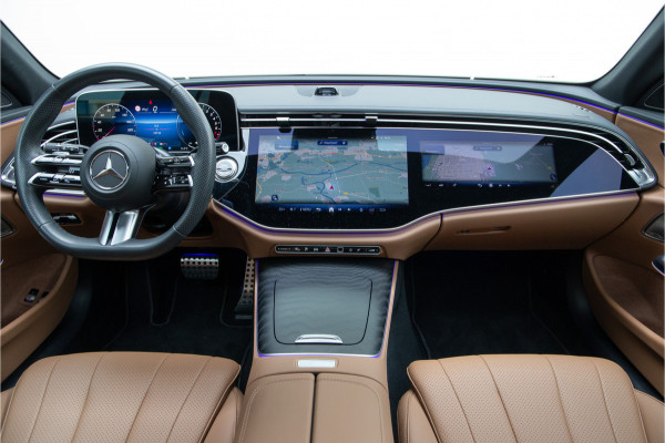 Mercedes-Benz E-Klasse Estate 300 e AMG Premium, Hyperscreen, Distronic, Pano, Bruin Leder, Trekhaak, Nightpakket 2025