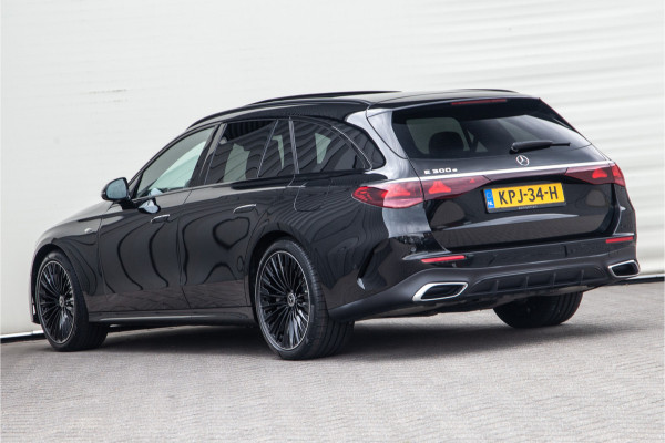 Mercedes-Benz E-Klasse Estate 300 e AMG Premium, Hyperscreen, Distronic, Pano, Bruin Leder, Trekhaak, Nightpakket 2025