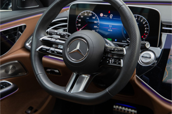 Mercedes-Benz E-Klasse Estate 300 e AMG Premium, Hyperscreen, Distronic, Pano, Bruin Leder, Trekhaak, Nightpakket 2025