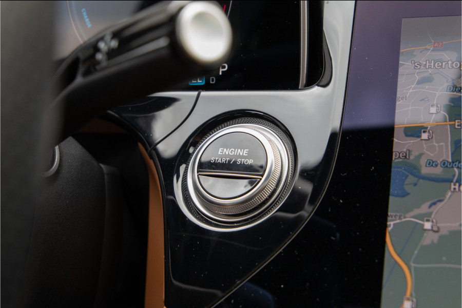 Mercedes-Benz E-Klasse Estate 300 e AMG Premium, Hyperscreen, Distronic, Pano, Bruin Leder, Trekhaak, Nightpakket 2025