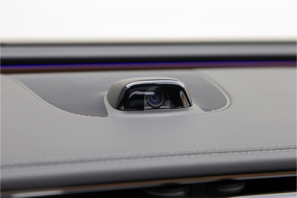 Mercedes-Benz E-Klasse Estate 300 e AMG Premium, Hyperscreen, Distronic, Pano, Bruin Leder, Trekhaak, Nightpakket 2025