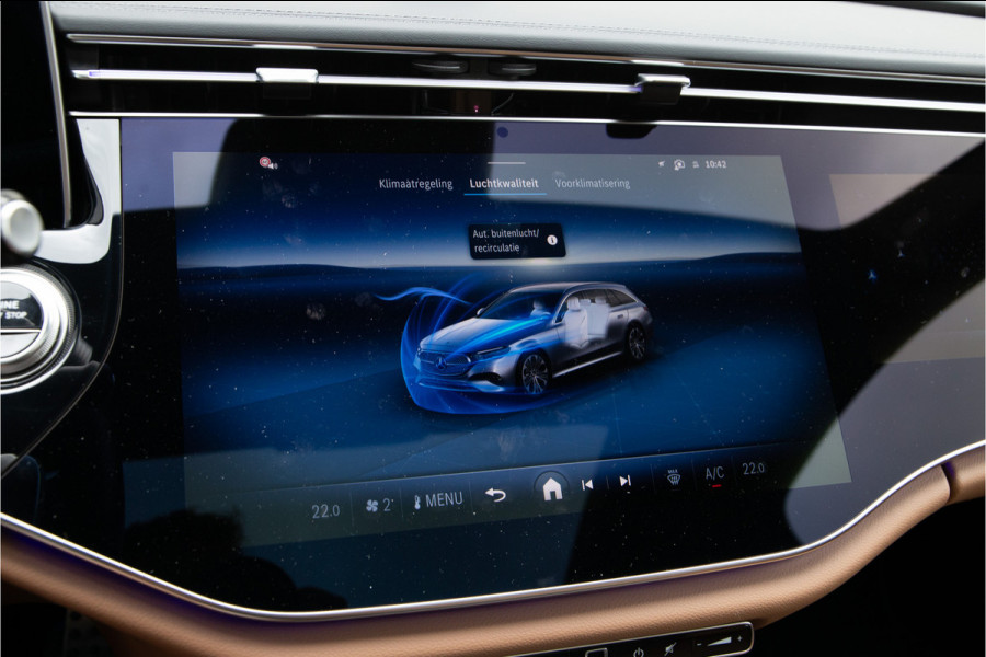 Mercedes-Benz E-Klasse Estate 300 e AMG Premium, Hyperscreen, Distronic, Pano, Bruin Leder, Trekhaak, Nightpakket 2025