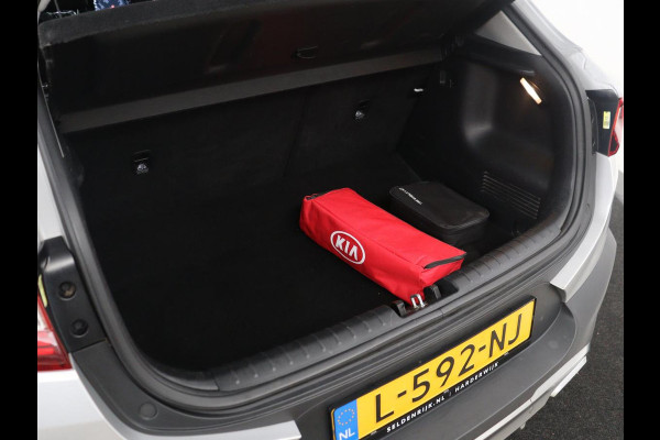 Kia Stonic 1.0 T-GDi MHEV GT-Line | Half leder | Cruise control | Lane assist | Stuur/stoel verwarming | Carplay | Climate control | 17" velgen