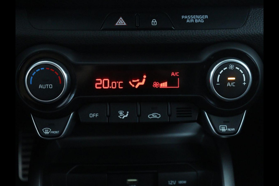 Kia Stonic 1.0 T-GDi MHEV GT-Line | Half leder | Cruise control | Lane assist | Stuur/stoel verwarming | Carplay | Climate control | 17" velgen