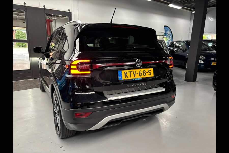 Volkswagen T-Cross 1.5 TSI Style / Carplay /Trekhaak/ Stoelverwarming