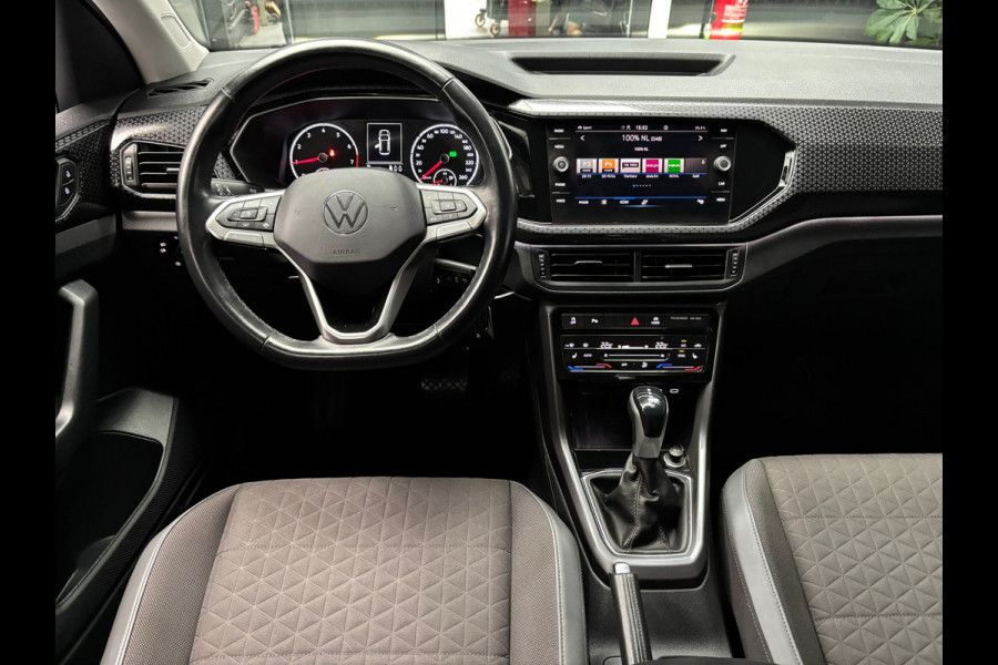 Volkswagen T-Cross 1.5 TSI Style / Carplay /Trekhaak/ Stoelverwarming