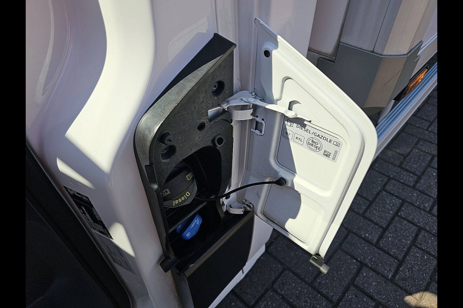 Volkswagen Crafter 35 2.0 TDI L4 Trendline Cruise control, Airco, Gesloten laadbak, Dhollandia laadklep, Zijdeur, Spoiler