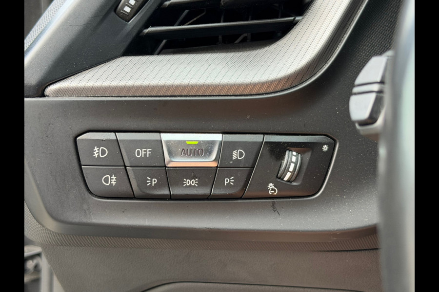 BMW 1-serie 118i M-Sport Cruise|Carplay|Navi|PDC|Half leder|Stoelverwarming