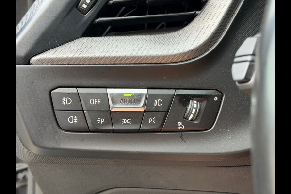 BMW 1-serie 118i M-Sport Cruise|Carplay|Navi|PDC|Half leder|Stoelverwarming