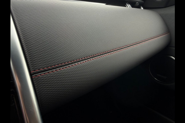 Land Rover Discovery Sport P270e SE R-Dynamic/black-pack/Leer/Eiger Grey/trekhaak /panorama
