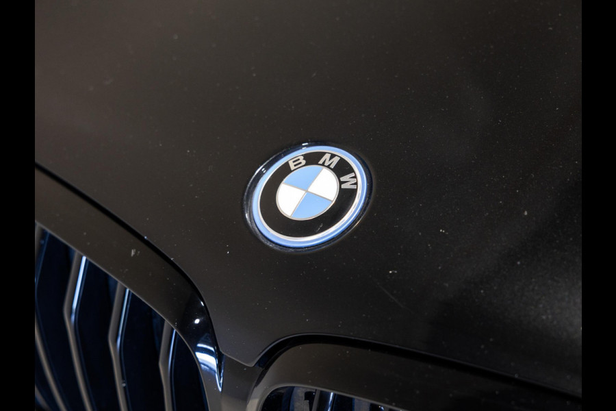 BMW X5 xDrive45e Executive M Pakket / 394pk / SOH 90% / Panorama dak / Trekhaak / Head-up display / 360 graden camera /